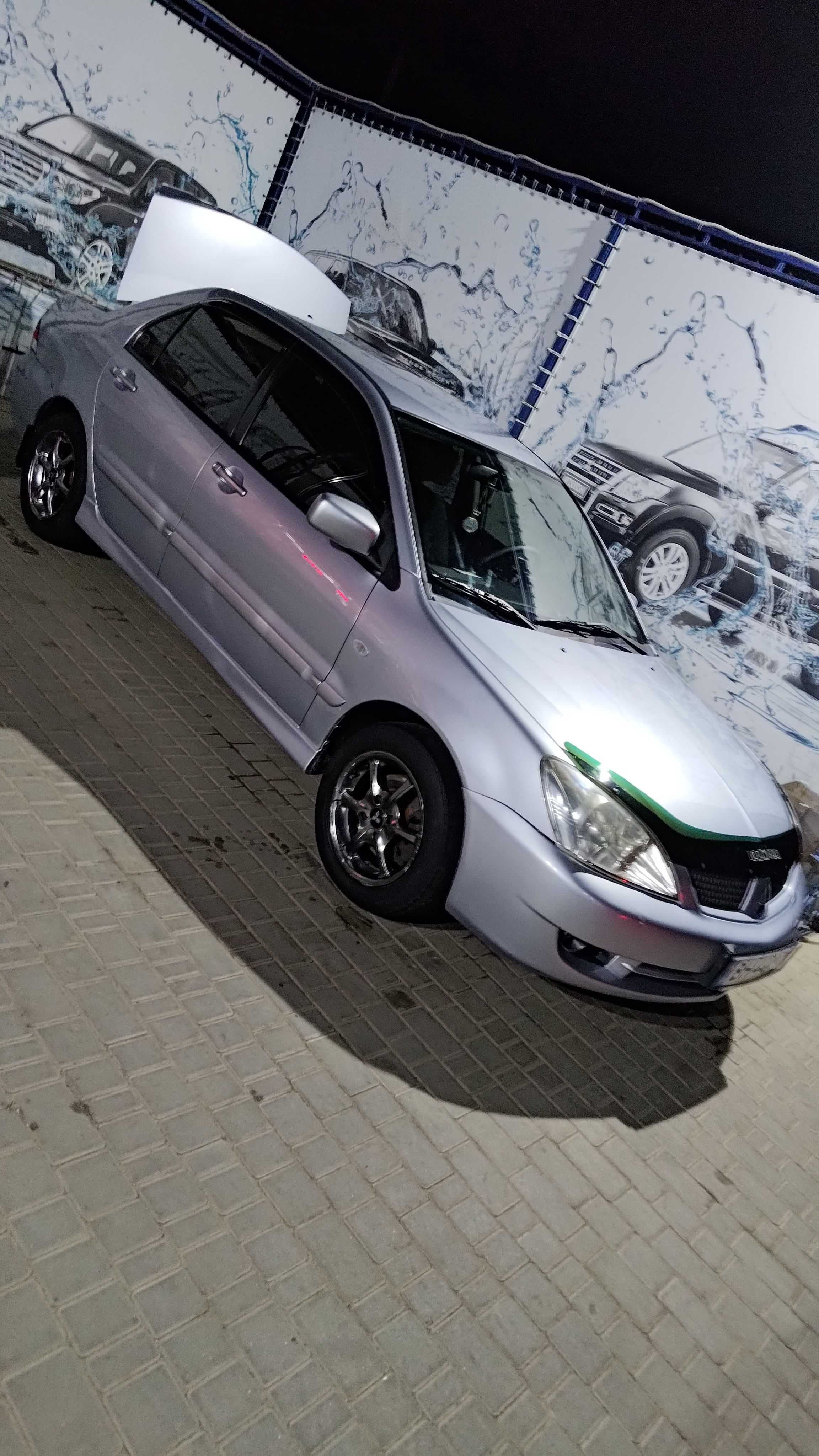 Mitsubishi lancer 9 1.6