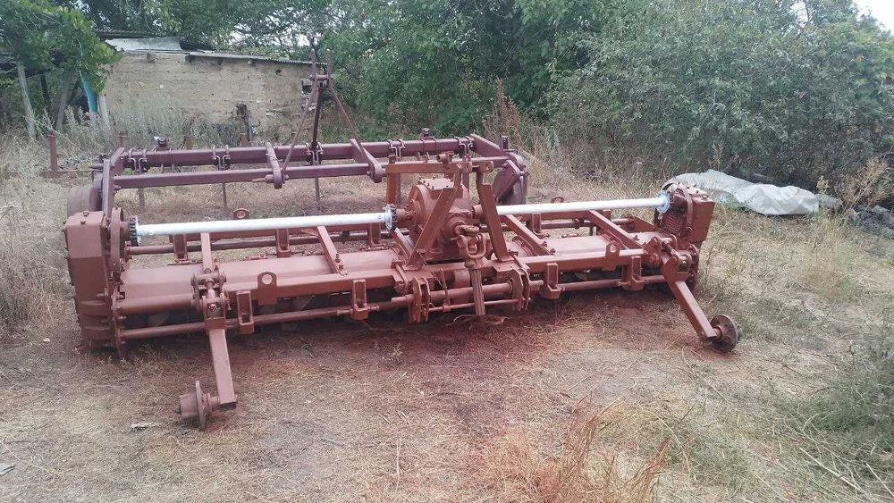 Продам Т-150К ЯМЗ-236 та великий комплект