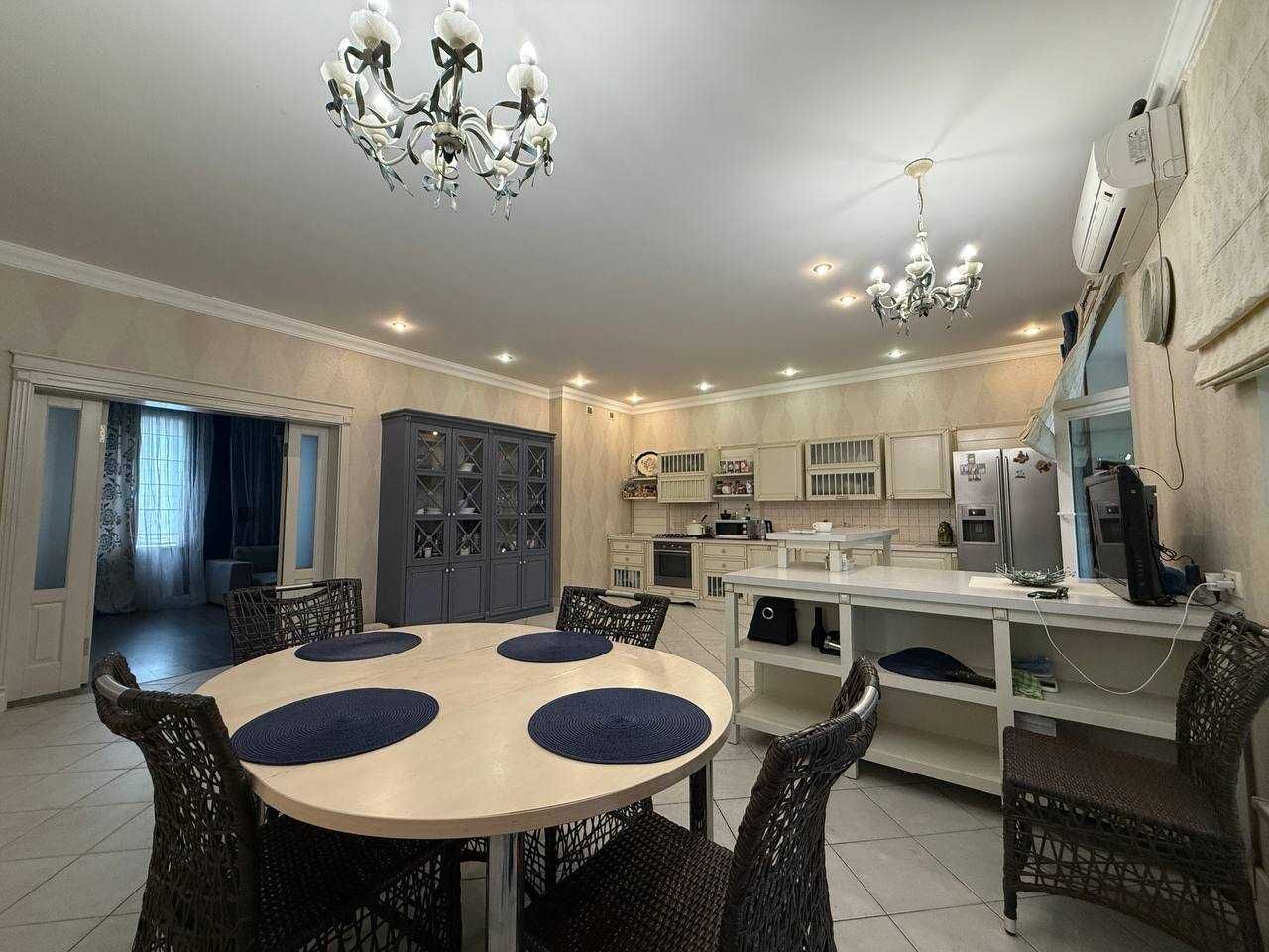 Продам уникальный 2эт дом 280 м + SPA-дом 170 м в коттеджном секторе
