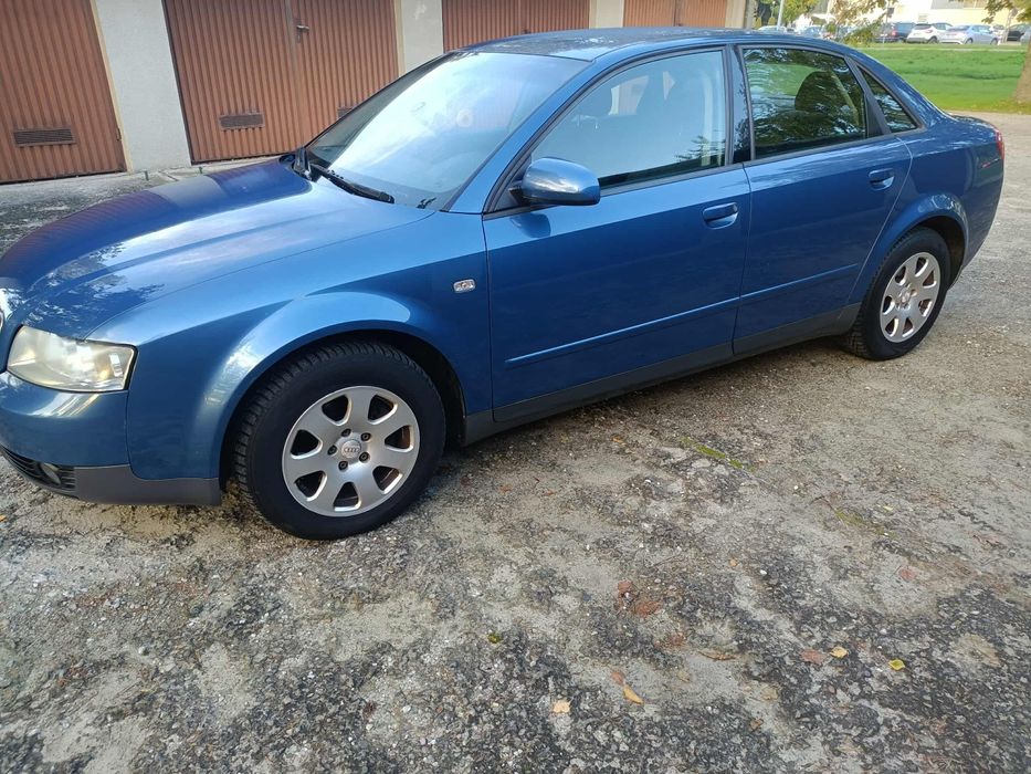 Audi a4 b6/ benzyna