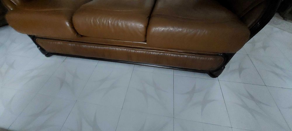 Venda de um conjunto de três sofás