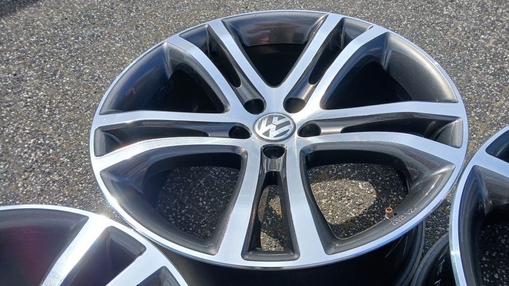 19" VW Tiguan R-line 5x112  9j et33  5N0 oryginal / Passat  Super Stan