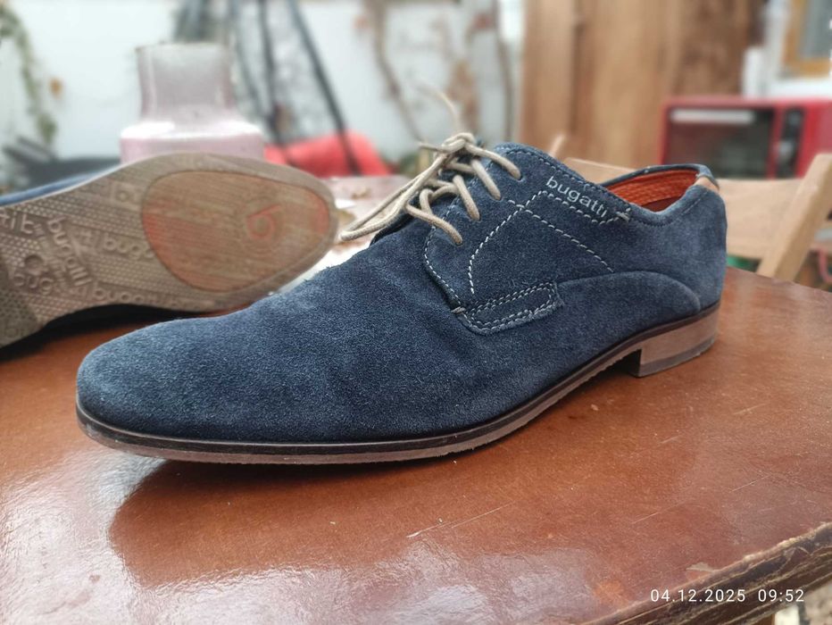 Чоловічі туфлі bugatti