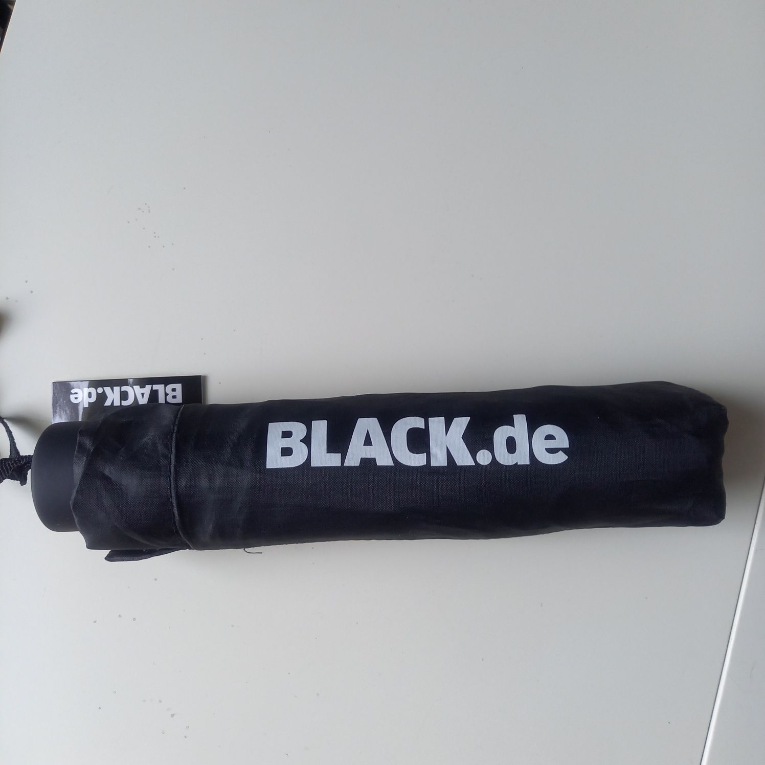 Czarny parasol składany Black.de