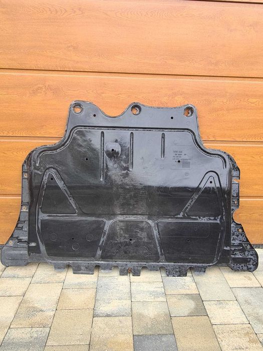 SKODA OCTAVIA III 5E  GOLF VII 8V0  płyta osłona POD silnik dolna