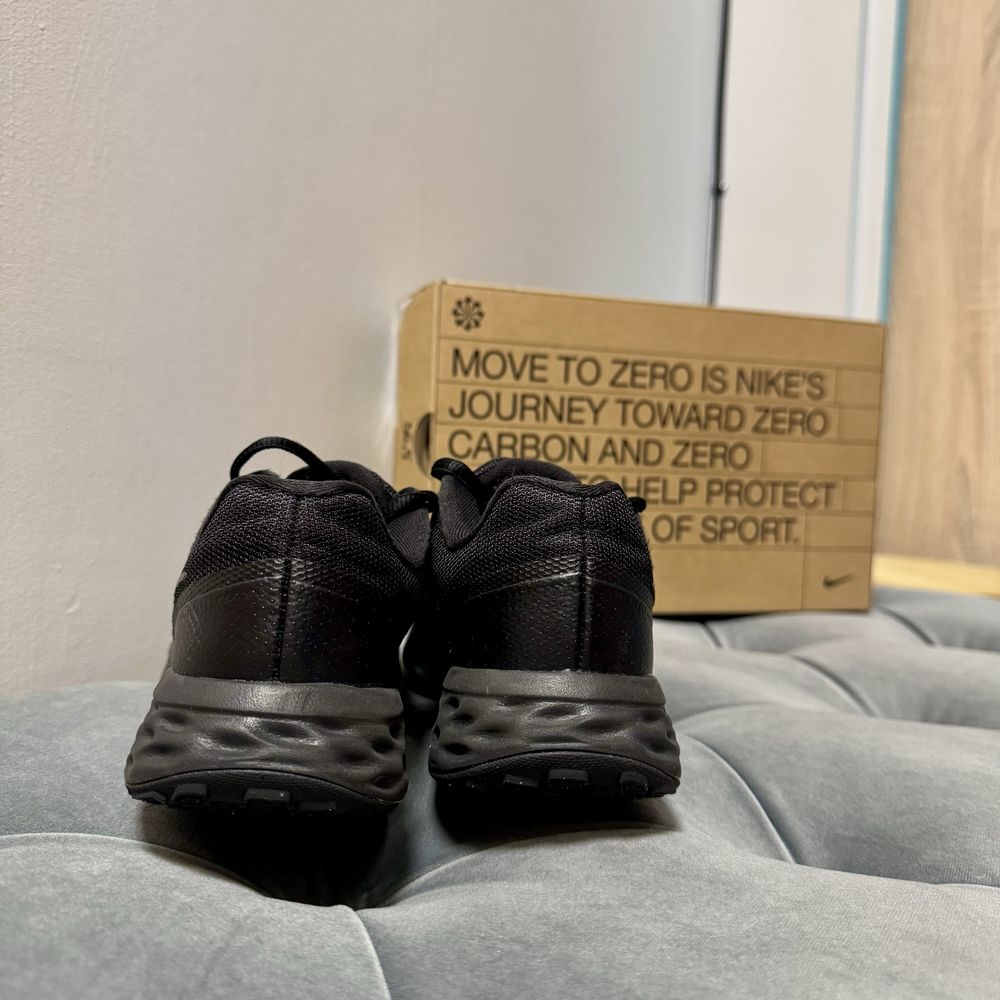 Buty Nike Revolution 6 NN