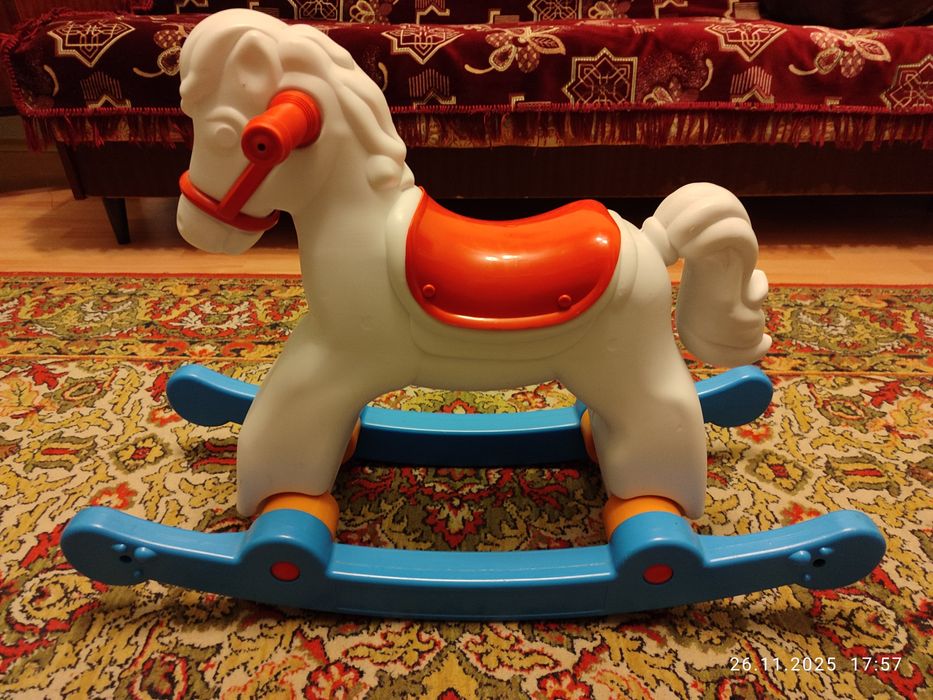 Продаю конячку-гойдалку