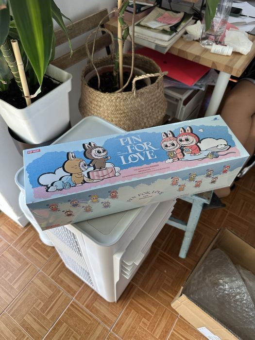 The monsters Pin for love series - Vinyl Plush Pendant Blind Box (N-Z)