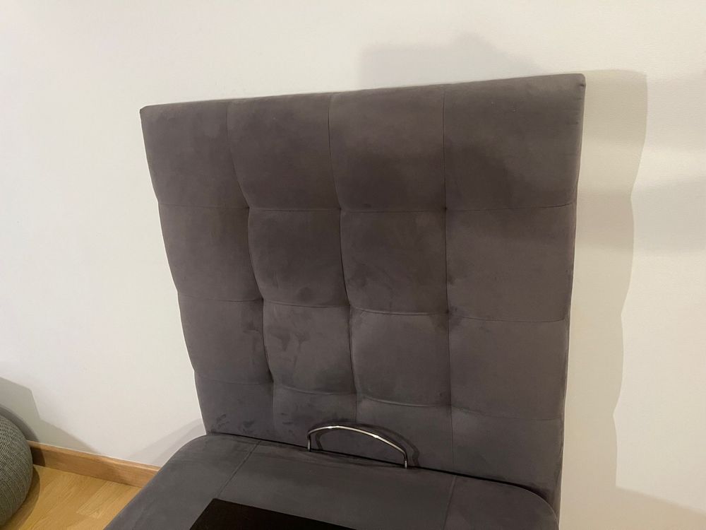 Cama sommier com cabeceira e arrumaçao