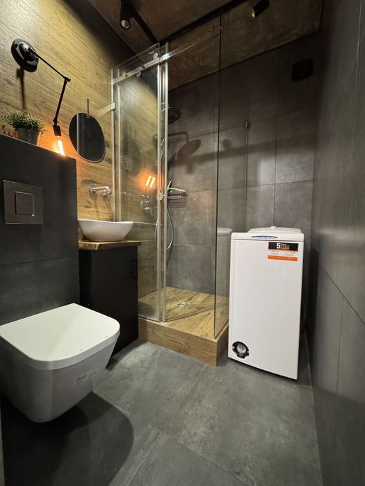 Затишна 2-кімнатна квартира 45 м², 3 поверх, вул. Довженка( Толстого)