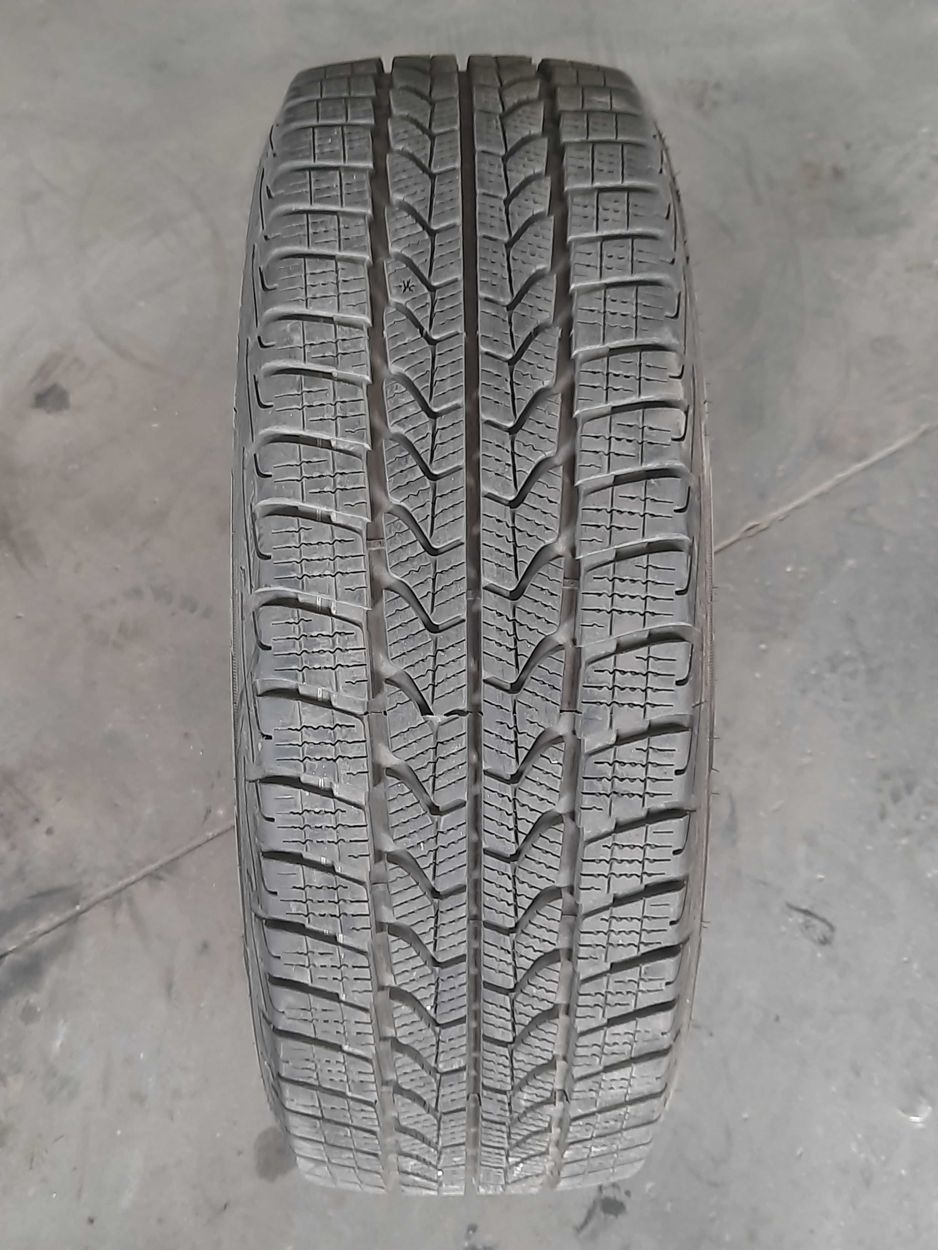 Opona 215/60R17C 109/107T Goodyear Ultra Grip Cargo