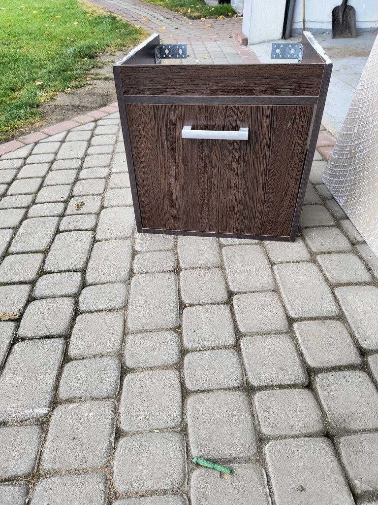 Szafka pod umywalke