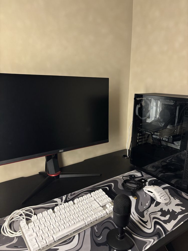 PC GAMING (+ monitor, rato, teclado e microfone)