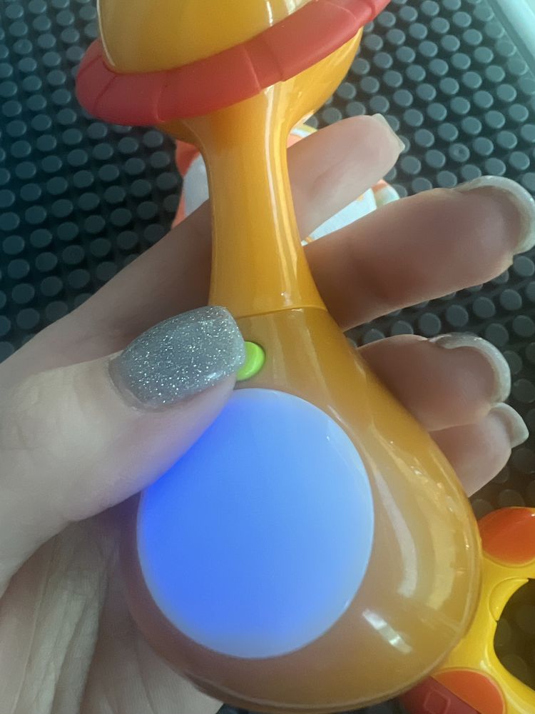 продам лот игрушек погремушек 0+ цена за все