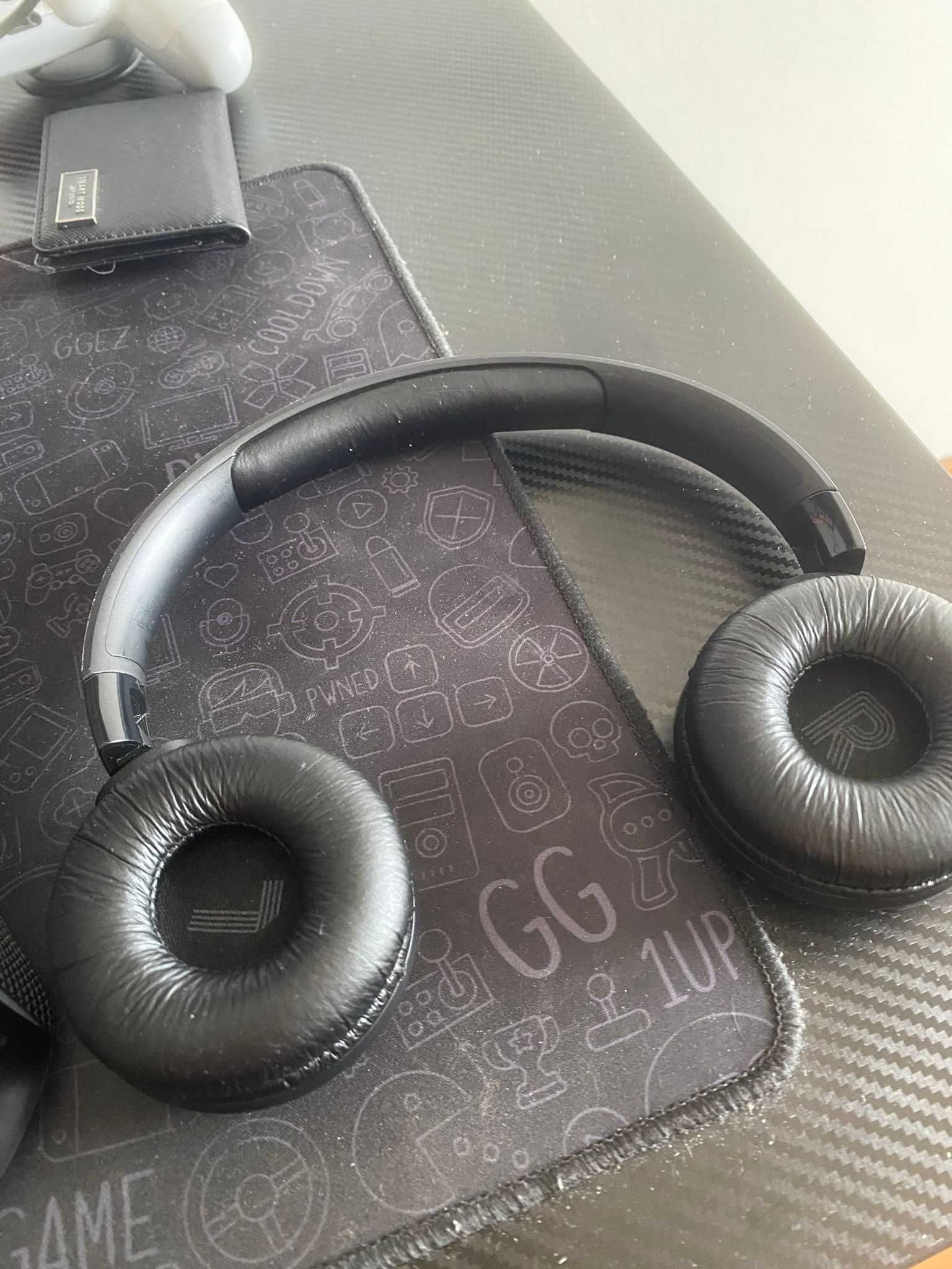 Auscultadores Bluetooth JBL TUNE 520 BT