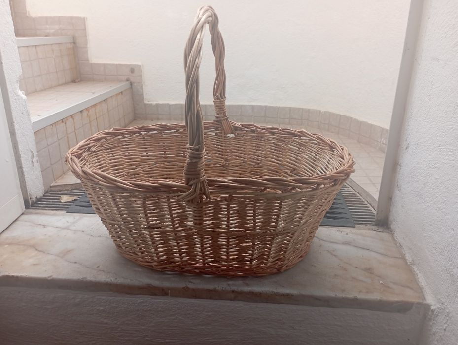 Vendo cesto de verga