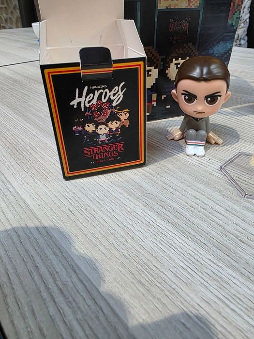 Boneco/Figura eleven stranger things McDonald's 2025