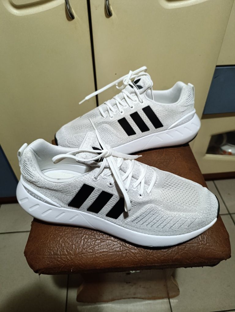 Adidas Swift run 22 original p. 45(29) нові