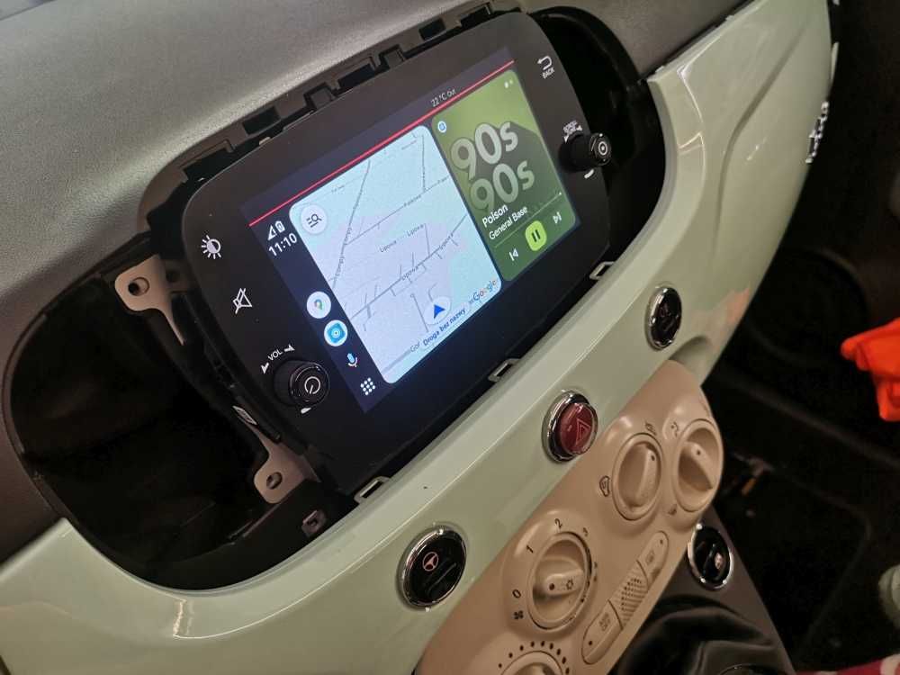 Fiat 500 Wymiana radia Nawigacja proxy programowanie Kamera Carplay