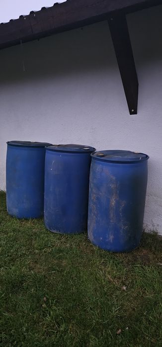 Beczka plastikowa 220l 3szt
