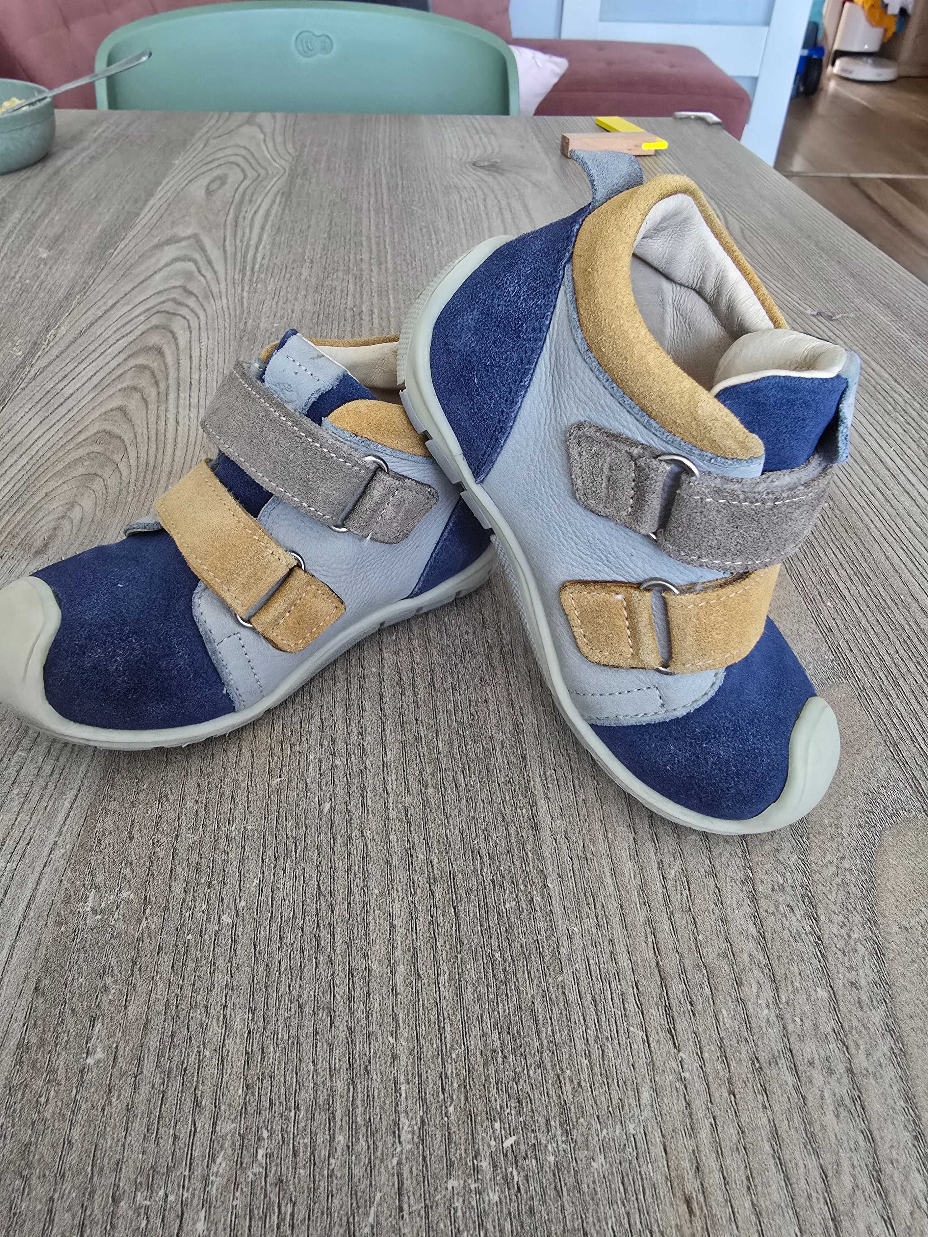 Buty dla chłopca Emel