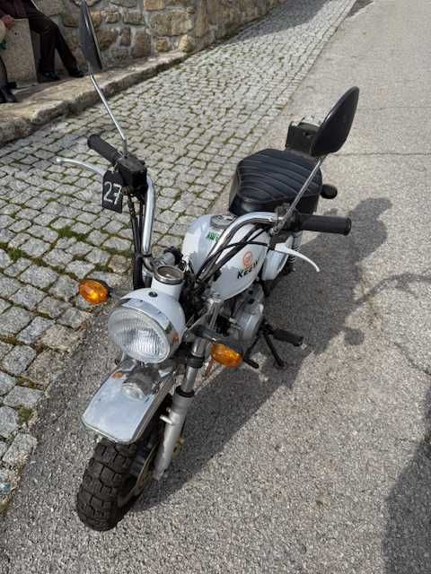 Mini mota vendo nao tanho tempo