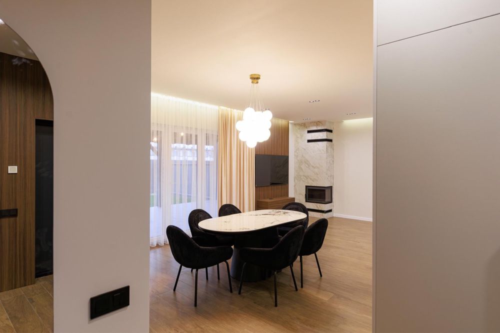 Продаж таунхауса у котеджному містечку New Village.