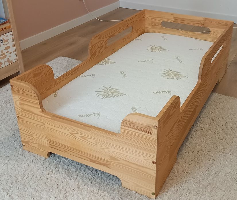 Łóżko dziecięce Adeko Box 2, rozmiar 70x140, z materacem