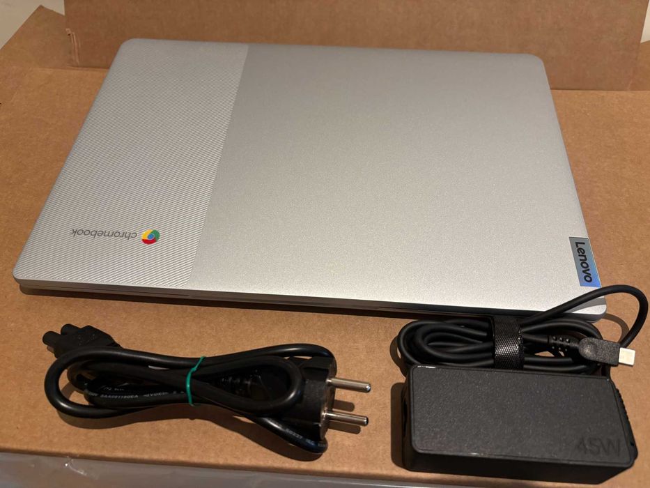 Portátil LENOVO IdeaPad Slim 3 Chrome 14M868 Chromebook