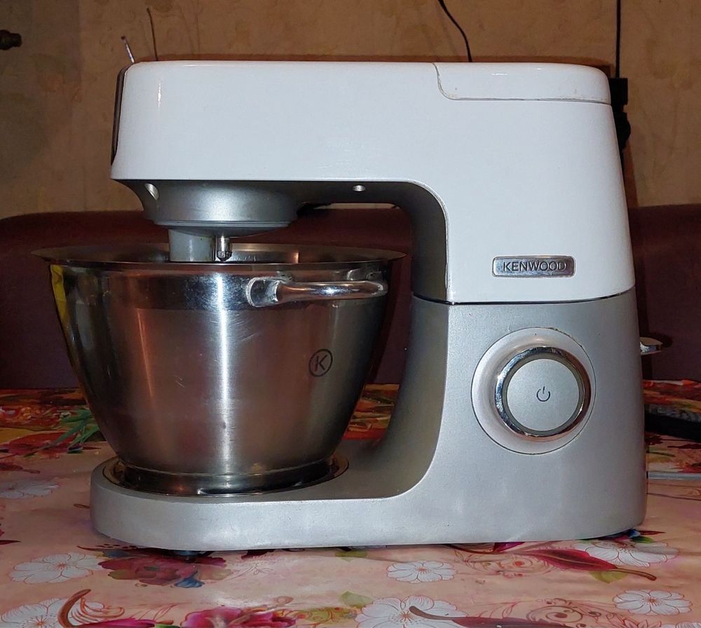 Продам комбайн Kenwood