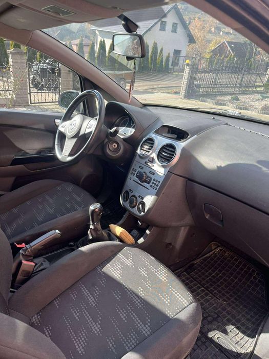 Opel corsa 2011 1.2