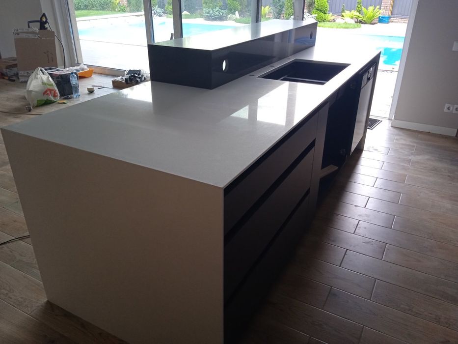 Стільниця з кварциту, стільниця з штучного каменю