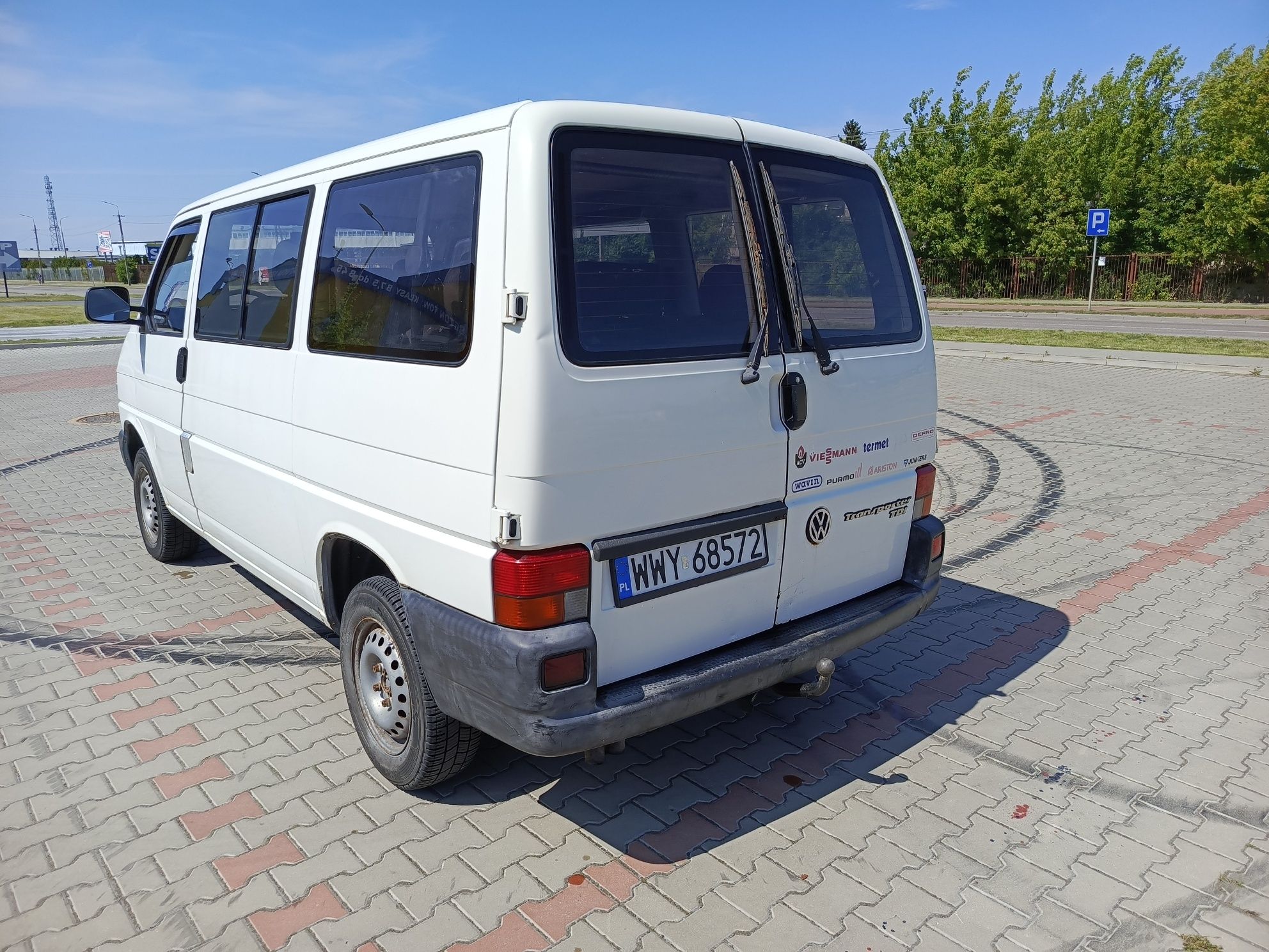 VW. Transporter.2.5TDI 102 KM. 9 osób.