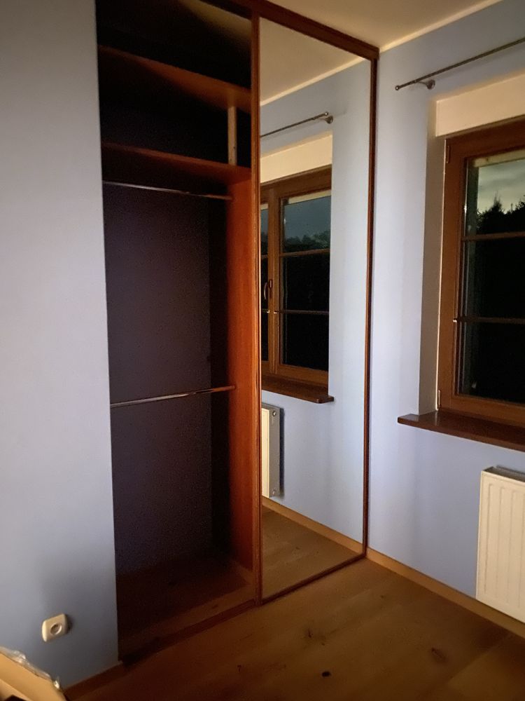Szafa przesuwna (wnękowa) z lustrem 230x150cm