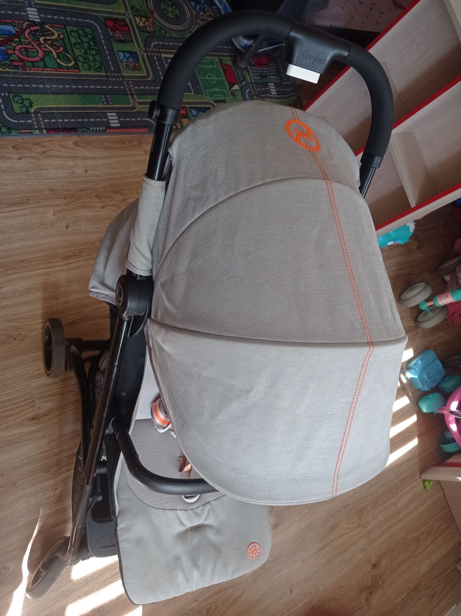 Sprzedam spacerówkę cybex beezy