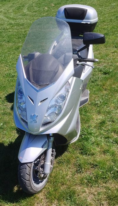 Motocykl Peugeot 125