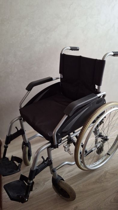 Коляска инвалидная