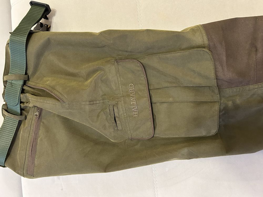 Нові штани HALLYARD BOVILLE. 54 розмір. Зеленого кольору
