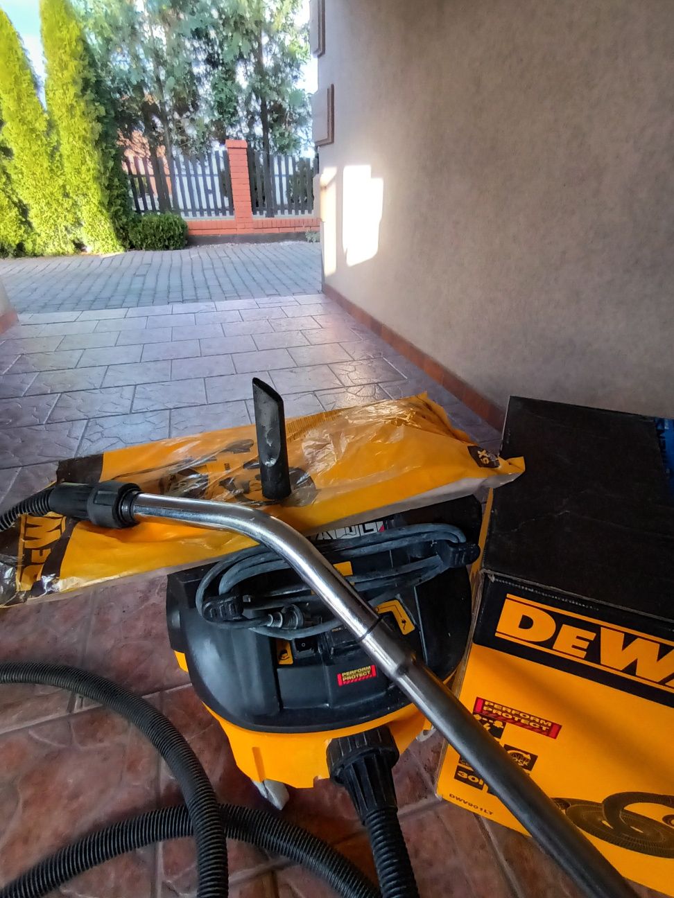 Odkurzacz  przemysłowy dewalt 901 LT