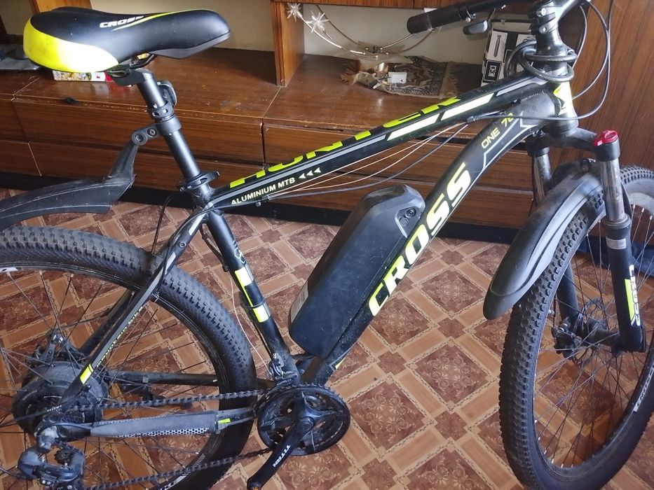 Електровелосипед Cross Hunter 29