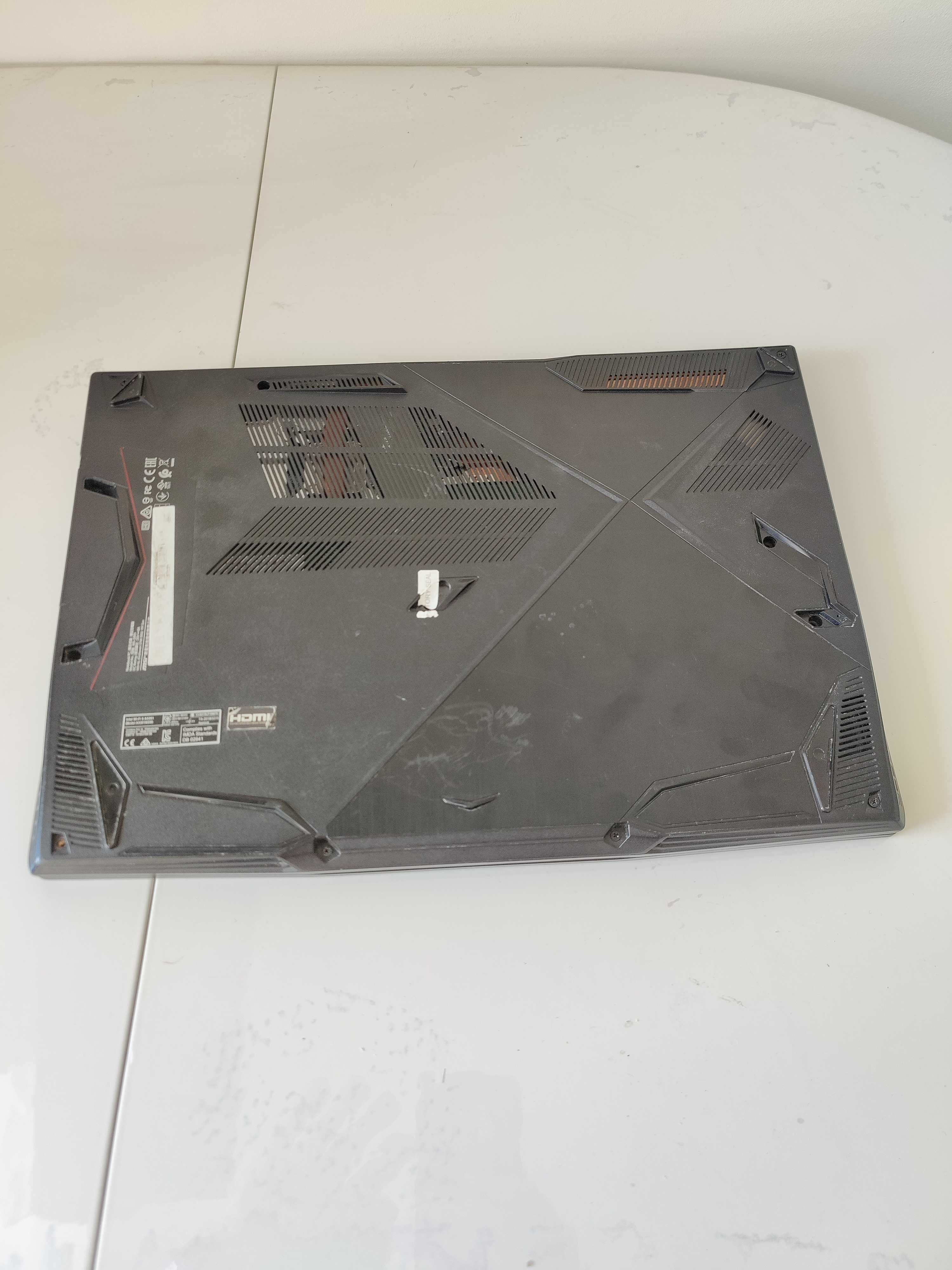 Ігровий ноутбук MSI MS16r5 / GTX 1650 4 ГБ /i5 10500h/8/256/144 ггц