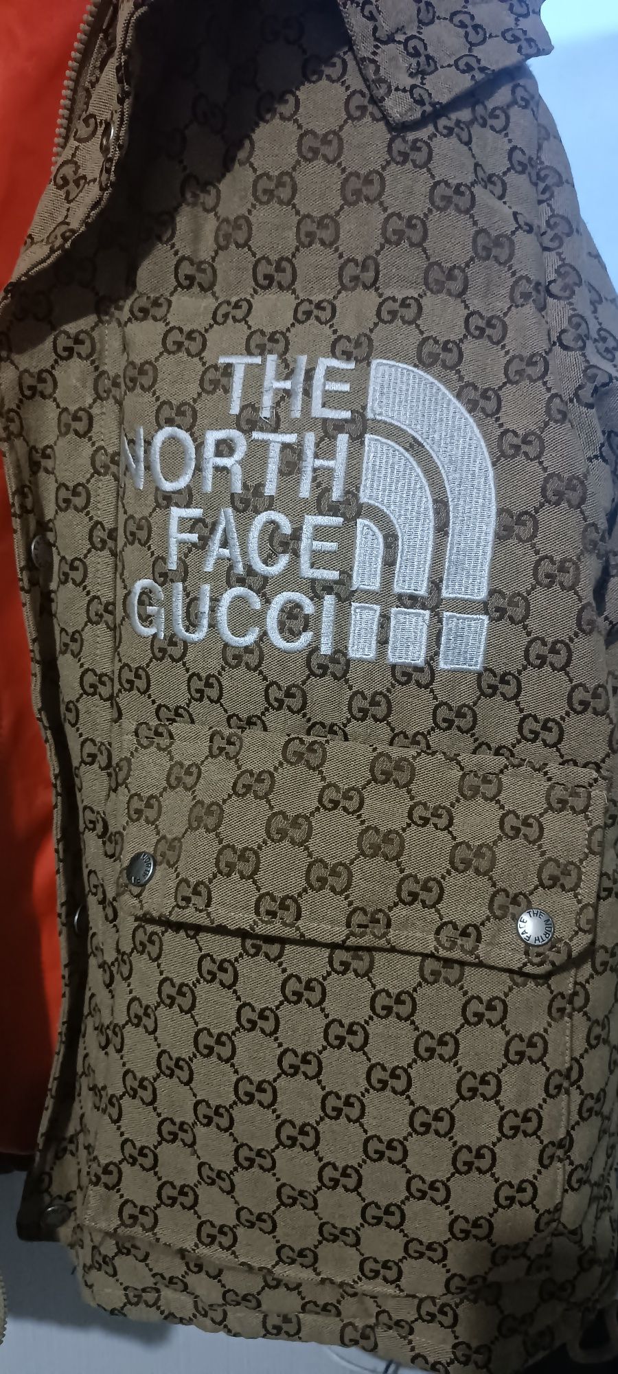 Очень крутая куртка пуховик оверсайз Gucci