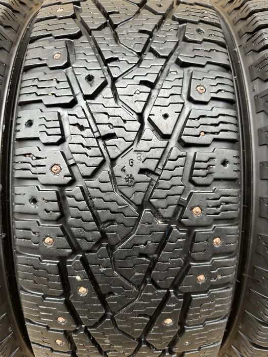 Зимові шини 215/60 R17C 109/107R NOKIAN HAKKAPELIITTA C3.гума резина