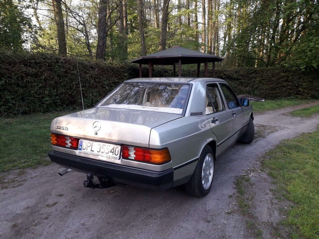 Mercedes 190D 2.0 1987r.