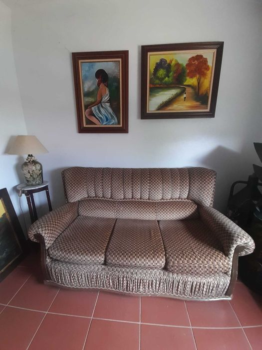 Sofá cama de 3 lugares em muito bom estado.
