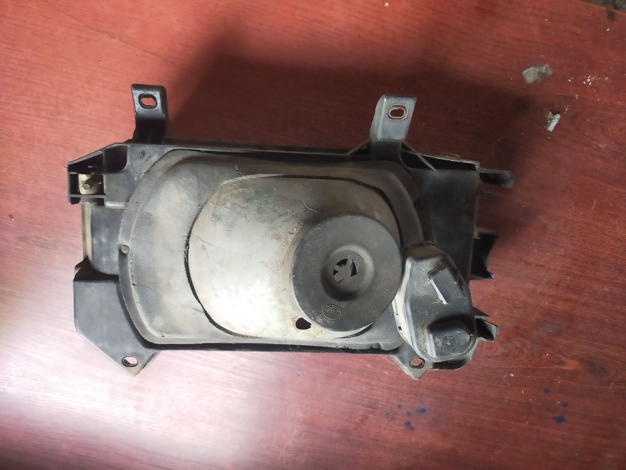 Lampa przednia prawa VW T4