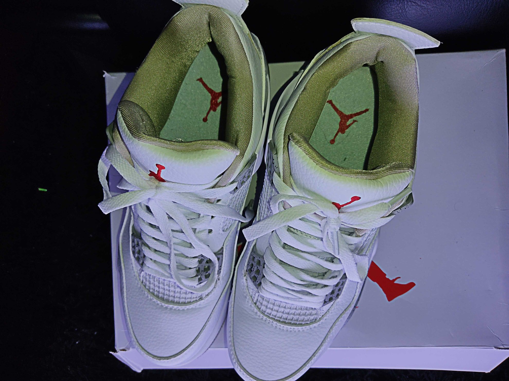 Tênis Jordan 4 retro