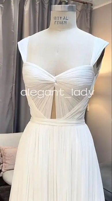 Elegant wedding dress