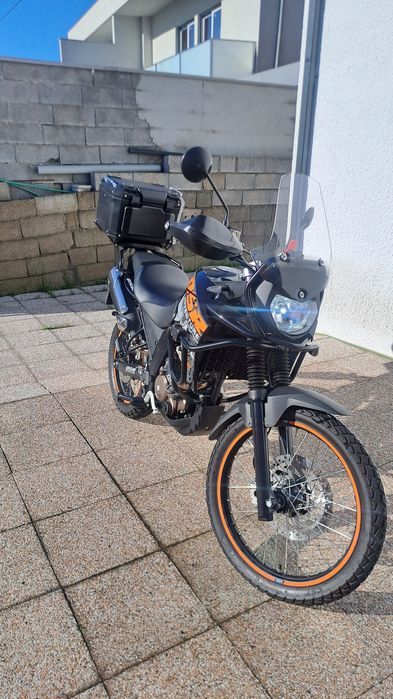 UM dsr125 adventur