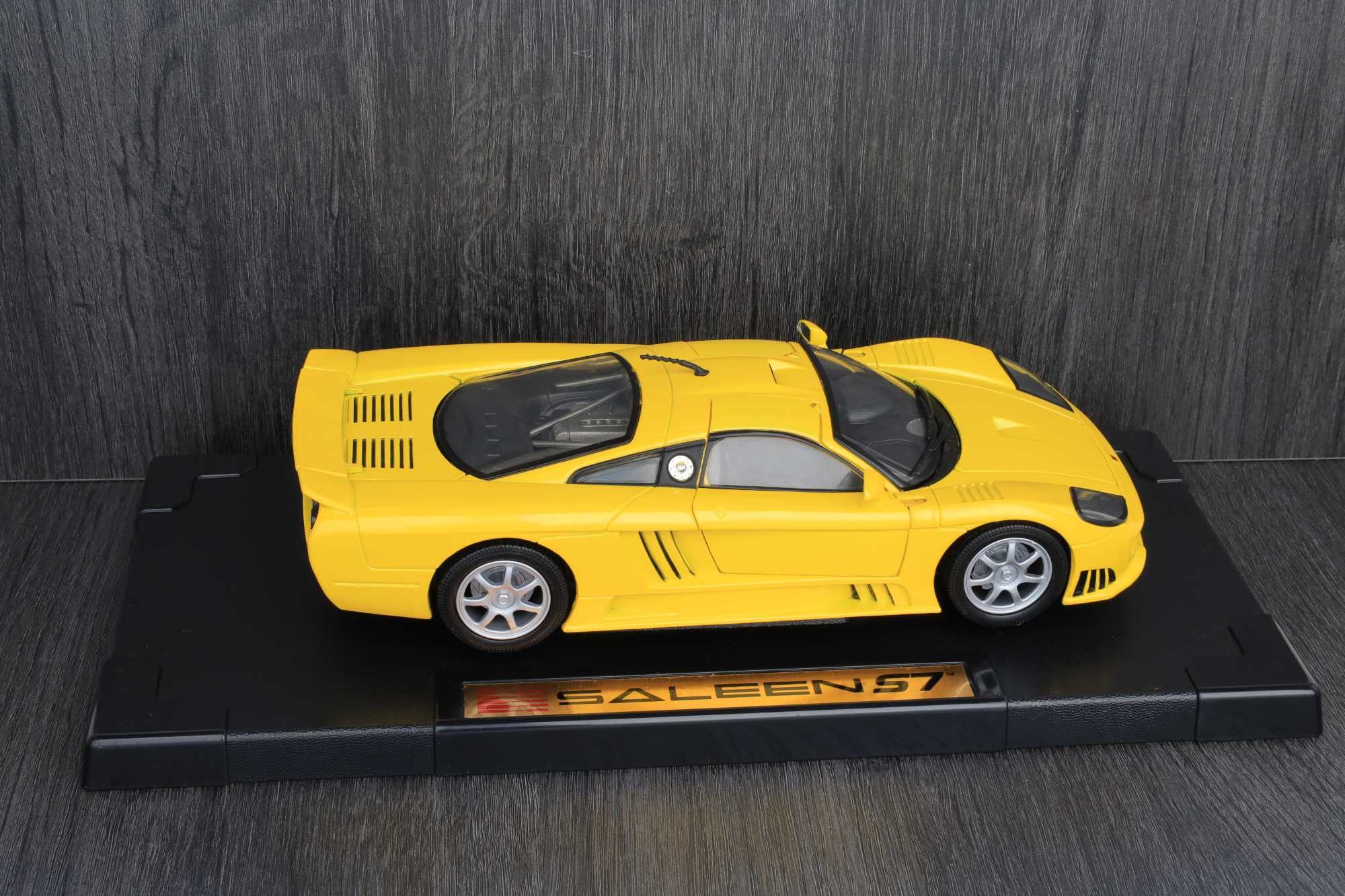 Saleen S7 1/18 Motormax